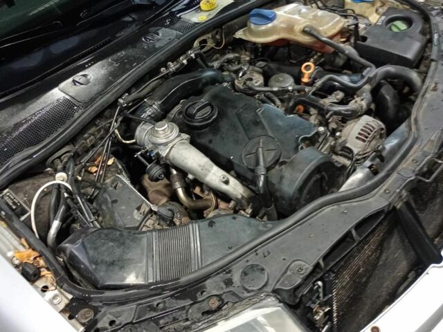 Серый Шкода Суперб, объемом двигателя 0 л и пробегом 300 тыс. км за 3999 $, фото 4 на Automoto.ua