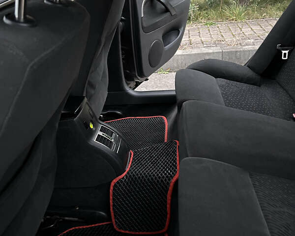 Шкода Суперб 2002 в Львове на Automoto.ua Серый Шкода Суперб, объемом двигателя 1.98 л и пробегом 243 тыс. км за 5900 $, фото 36 на Automoto.ua