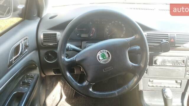 Шкода Суперб 2002 в Верховине на Automoto.ua Серый Шкода Суперб, объемом двигателя 1.9 л и пробегом 302 тыс. км за 3700 $, фото 6 на Automoto.ua