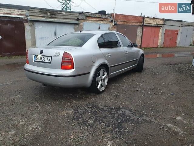 Сірий Шкода Суперб, об'ємом двигуна 2.5 л та пробігом 299 тис. км за 4700 $, фото 4 на Automoto.ua