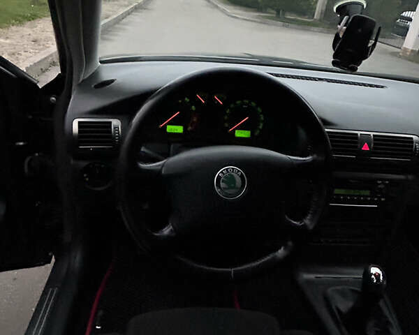 Шкода Суперб 2002 в Львове на Automoto.ua Серый Шкода Суперб, объемом двигателя 1.98 л и пробегом 243 тыс. км за 5900 $, фото 30 на Automoto.ua