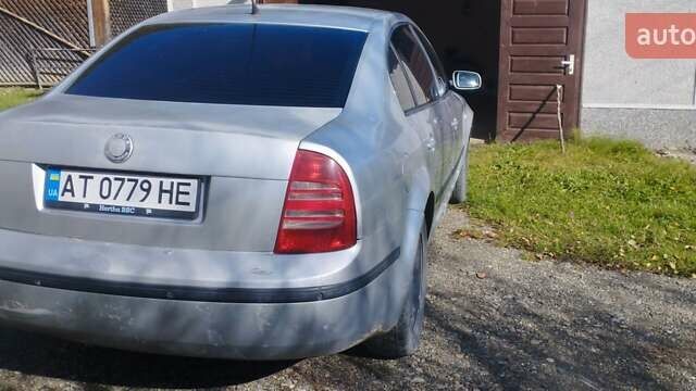 Шкода Суперб 2002 в Верховине на Automoto.ua Серый Шкода Суперб, объемом двигателя 1.9 л и пробегом 302 тыс. км за 3700 $, фото 3 на Automoto.ua