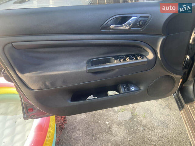 Серый Шкода Суперб, объемом двигателя 1.9 л и пробегом 320 тыс. км за 4000 $, фото 11 на Automoto.ua