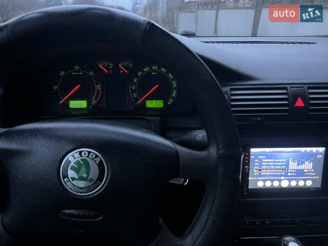 Серый Шкода Суперб, объемом двигателя 1.9 л и пробегом 480 тыс. км за 4555 $, фото 14 на Automoto.ua