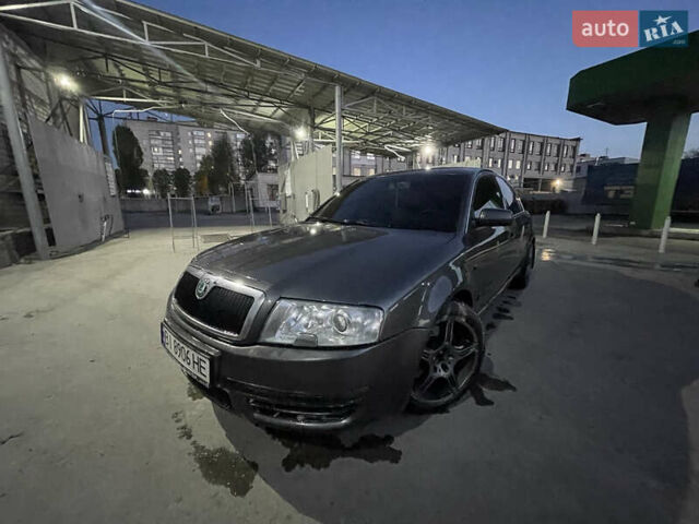 Серый Шкода Суперб, объемом двигателя 2.77 л и пробегом 282 тыс. км за 5300 $, фото 3 на Automoto.ua