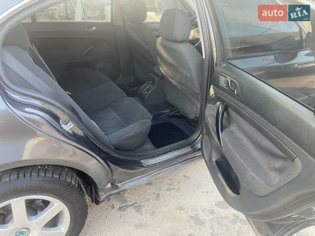 Серый Шкода Суперб, объемом двигателя 1.9 л и пробегом 320 тыс. км за 4000 $, фото 12 на Automoto.ua