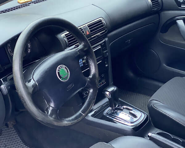 Сірий Шкода Суперб, об'ємом двигуна 2.77 л та пробігом 285 тис. км за 4000 $, фото 11 на Automoto.ua