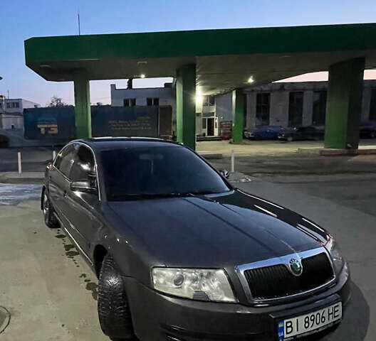 Серый Шкода Суперб, объемом двигателя 2.77 л и пробегом 282 тыс. км за 5300 $, фото 1 на Automoto.ua