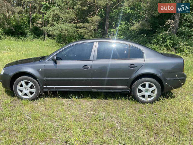 Серый Шкода Суперб, объемом двигателя 1.9 л и пробегом 320 тыс. км за 4000 $, фото 3 на Automoto.ua