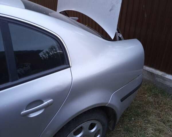 Серый Шкода Суперб, объемом двигателя 1.9 л и пробегом 180 тыс. км за 3000 $, фото 11 на Automoto.ua