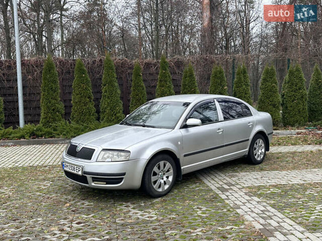 Серый Шкода Суперб, объемом двигателя 2.77 л и пробегом 327 тыс. км за 5500 $, фото 9 на Automoto.ua