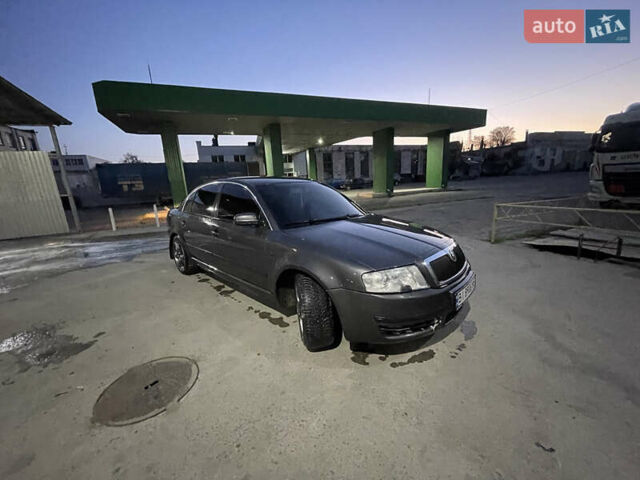 Серый Шкода Суперб, объемом двигателя 2.77 л и пробегом 282 тыс. км за 5300 $, фото 6 на Automoto.ua