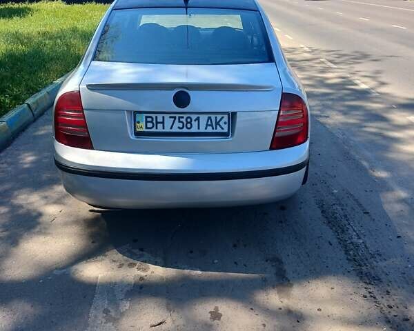 Серый Шкода Суперб, объемом двигателя 1.78 л и пробегом 255 тыс. км за 4900 $, фото 2 на Automoto.ua