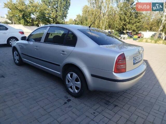 Серый Шкода Суперб, объемом двигателя 1.78 л и пробегом 390 тыс. км за 3500 $, фото 12 на Automoto.ua