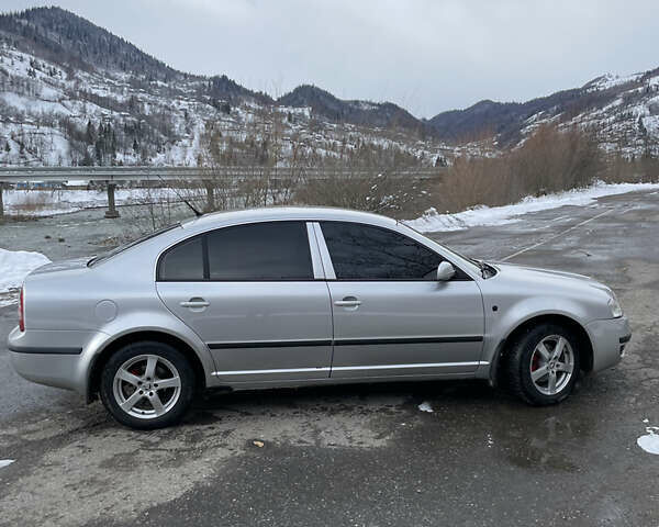 Серый Шкода Суперб, объемом двигателя 1.78 л и пробегом 438 тыс. км за 5300 $, фото 11 на Automoto.ua