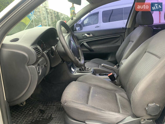 Сірий Шкода Суперб, об'ємом двигуна 1.8 л та пробігом 390 тис. км за 5500 $, фото 9 на Automoto.ua