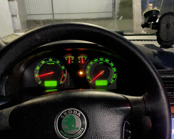 Серый Шкода Суперб, объемом двигателя 1.78 л и пробегом 438 тыс. км за 5300 $, фото 17 на Automoto.ua