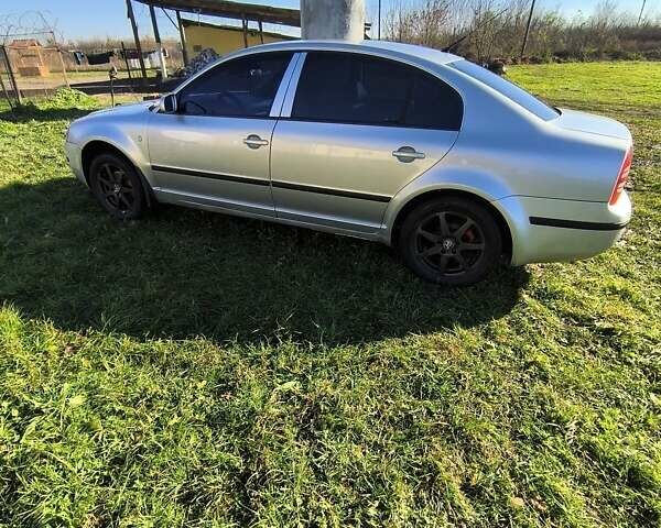 Серый Шкода Суперб, объемом двигателя 1.8 л и пробегом 340 тыс. км за 4000 $, фото 7 на Automoto.ua