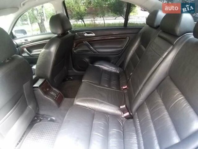 Серый Шкода Суперб, объемом двигателя 2.5 л и пробегом 326 тыс. км за 5000 $, фото 1 на Automoto.ua