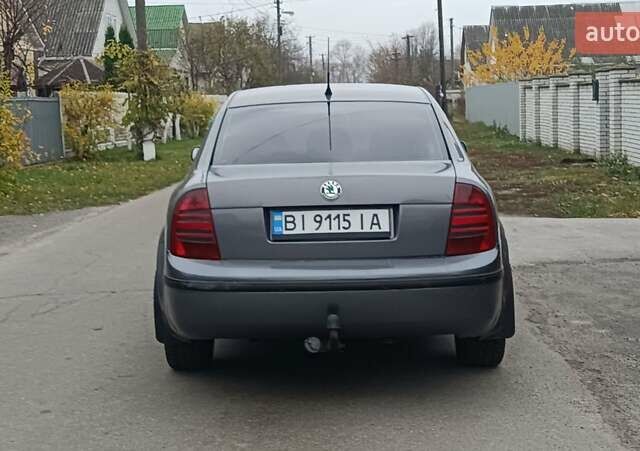 Сірий Шкода Суперб, об'ємом двигуна 2.5 л та пробігом 320 тис. км за 4750 $, фото 1 на Automoto.ua