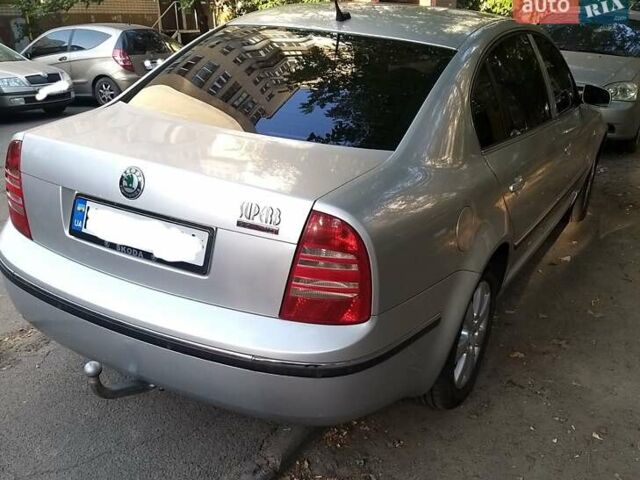 Серый Шкода Суперб, объемом двигателя 2.5 л и пробегом 326 тыс. км за 5000 $, фото 8 на Automoto.ua