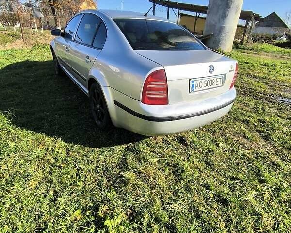 Серый Шкода Суперб, объемом двигателя 1.8 л и пробегом 340 тыс. км за 4000 $, фото 5 на Automoto.ua