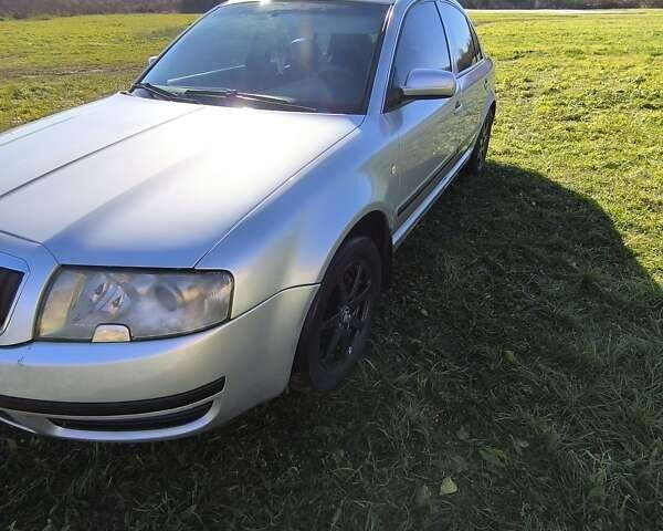 Серый Шкода Суперб, объемом двигателя 1.8 л и пробегом 340 тыс. км за 4000 $, фото 2 на Automoto.ua