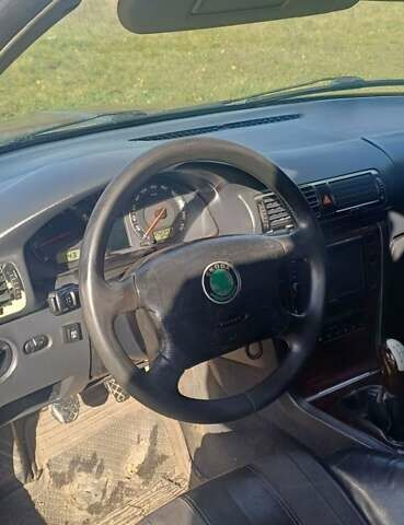 Шкода Суперб 2005 в Бердичеве на Automoto.ua Серый Шкода Суперб, объемом двигателя 1.8 л и пробегом 252 тыс. км за 3550 $, фото 2 на Automoto.ua