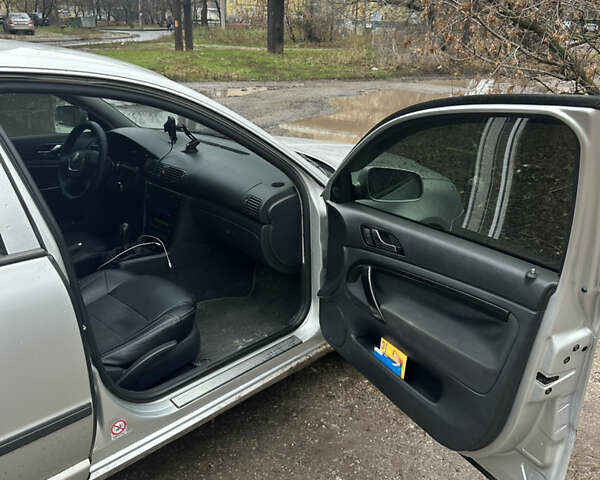 Серый Шкода Суперб, объемом двигателя 1.78 л и пробегом 324 тыс. км за 5300 $, фото 10 на Automoto.ua