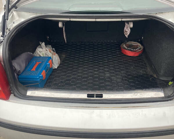 Сірий Шкода Суперб, об'ємом двигуна 1.9 л та пробігом 366 тис. км за 5200 $, фото 8 на Automoto.ua