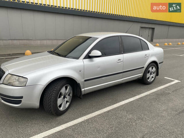 Шкода Суперб 2005 в Киеве на Automoto.ua Серый Шкода Суперб, объемом двигателя 1.8 л и пробегом 310 тыс. км за 5700 $, фото 11 на Automoto.ua