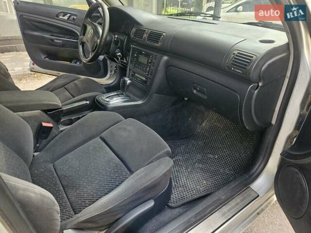 Серый Шкода Суперб, объемом двигателя 1.9 л и пробегом 281 тыс. км за 4200 $, фото 22 на Automoto.ua