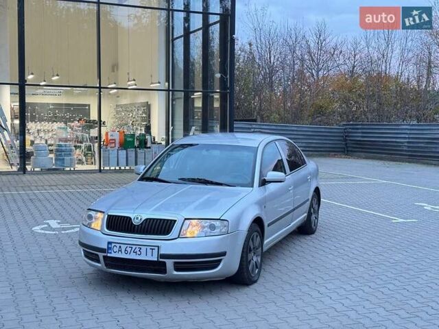 Шкода Суперб 2005 у Вінниці на Automoto.ua Сірий Шкода Суперб, об'ємом двигуна 1.9 л та пробігом 282 тис. км за 4550 $, фото 10 на Automoto.ua