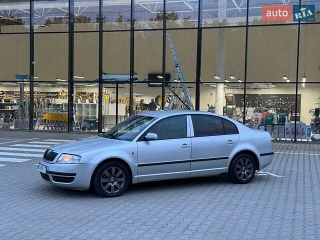 Шкода Суперб 2005 у Вінниці на Automoto.ua Сірий Шкода Суперб, об'ємом двигуна 1.9 л та пробігом 282 тис. км за 4550 $, фото 6 на Automoto.ua