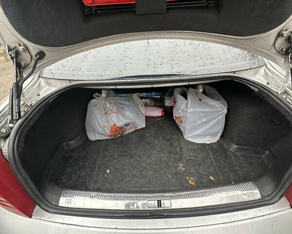 Серый Шкода Суперб, объемом двигателя 1.78 л и пробегом 324 тыс. км за 5300 $, фото 14 на Automoto.ua