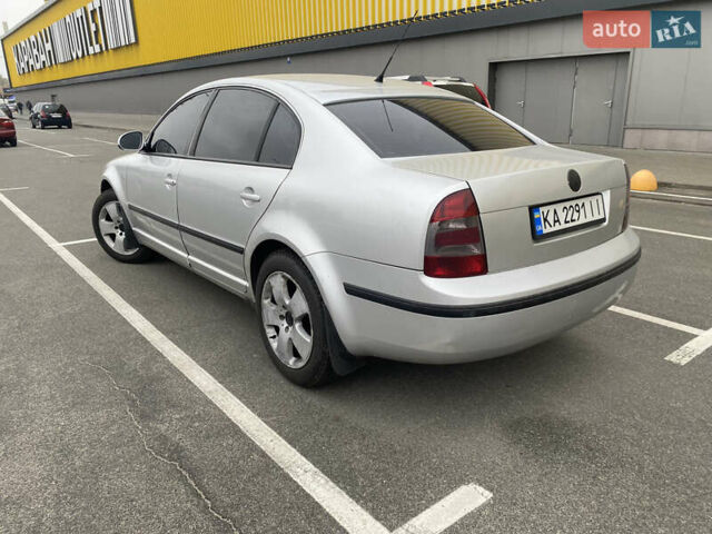 Шкода Суперб 2005 в Киеве на Automoto.ua Серый Шкода Суперб, объемом двигателя 1.8 л и пробегом 310 тыс. км за 5700 $, фото 12 на Automoto.ua