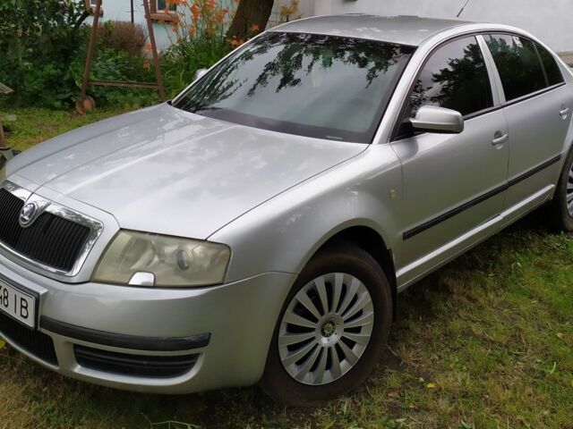 Серый Шкода Суперб, объемом двигателя 1.9 л и пробегом 300 тыс. км за 3018 $, фото 2 на Automoto.ua