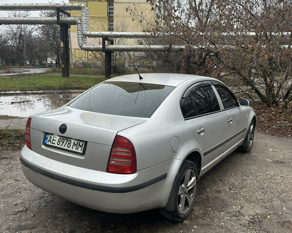 Серый Шкода Суперб, объемом двигателя 1.78 л и пробегом 324 тыс. км за 5300 $, фото 1 на Automoto.ua