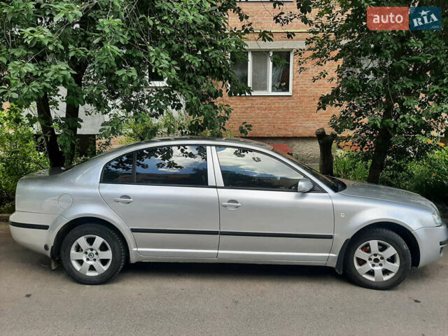 Серый Шкода Суперб, объемом двигателя 1.78 л и пробегом 270 тыс. км за 6000 $, фото 1 на Automoto.ua