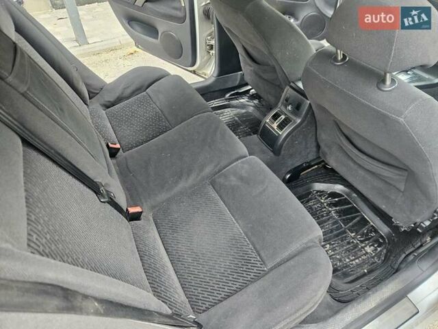 Серый Шкода Суперб, объемом двигателя 1.9 л и пробегом 281 тыс. км за 4200 $, фото 19 на Automoto.ua