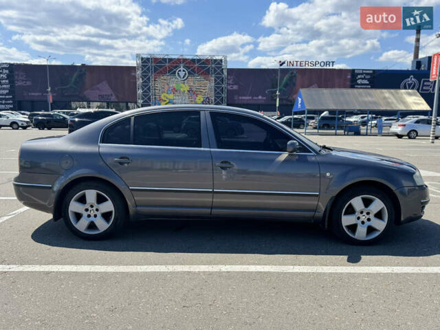 Серый Шкода Суперб, объемом двигателя 1.9 л и пробегом 345 тыс. км за 8500 $, фото 5 на Automoto.ua