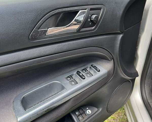 Серый Шкода Суперб, объемом двигателя 1.78 л и пробегом 261 тыс. км за 4900 $, фото 20 на Automoto.ua