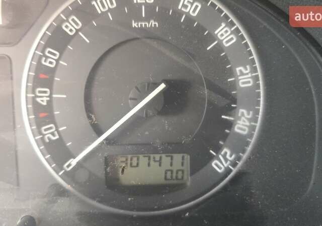 Серый Шкода Суперб, объемом двигателя 1.78 л и пробегом 308 тыс. км за 4100 $, фото 4 на Automoto.ua