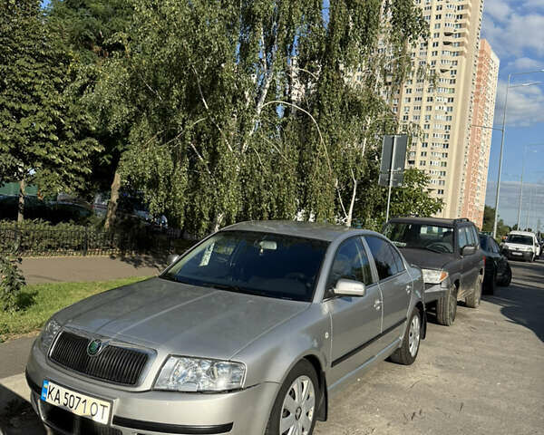 Серый Шкода Суперб, объемом двигателя 2.77 л и пробегом 500 тыс. км за 4350 $, фото 9 на Automoto.ua