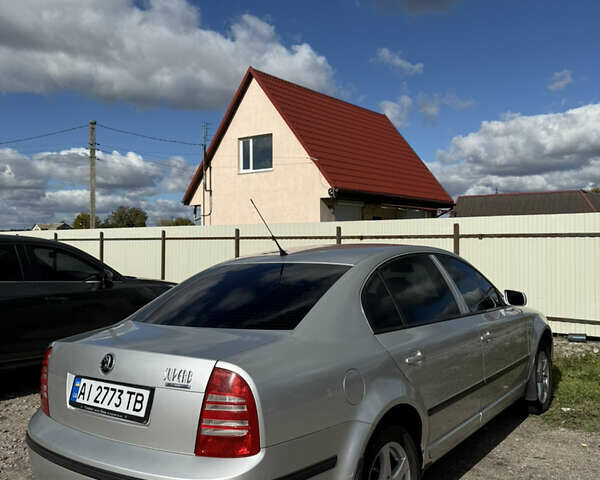 Серый Шкода Суперб, объемом двигателя 1.78 л и пробегом 314 тыс. км за 6200 $, фото 4 на Automoto.ua
