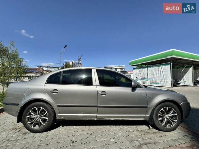 Серый Шкода Суперб, объемом двигателя 1.78 л и пробегом 267 тыс. км за 4500 $, фото 3 на Automoto.ua