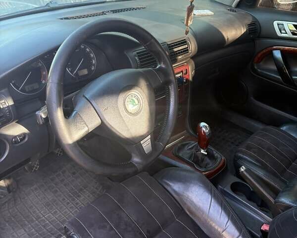 Серый Шкода Суперб, объемом двигателя 1.8 л и пробегом 256 тыс. км за 5200 $, фото 7 на Automoto.ua