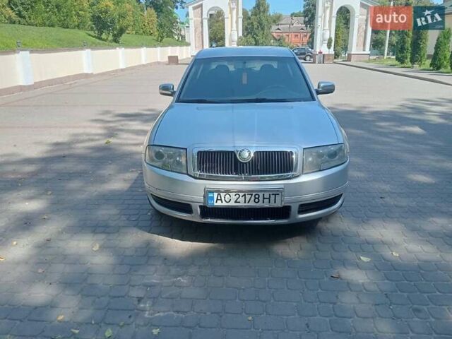 Серый Шкода Суперб, объемом двигателя 1.78 л и пробегом 378 тыс. км за 3650 $, фото 1 на Automoto.ua