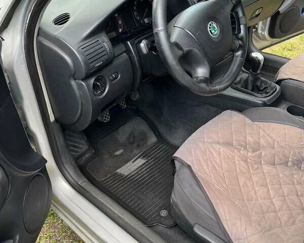 Серый Шкода Суперб, объемом двигателя 1.78 л и пробегом 261 тыс. км за 4900 $, фото 22 на Automoto.ua