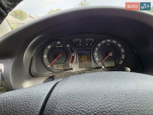 Серый Шкода Суперб, объемом двигателя 1.97 л и пробегом 320 тыс. км за 5600 $, фото 9 на Automoto.ua